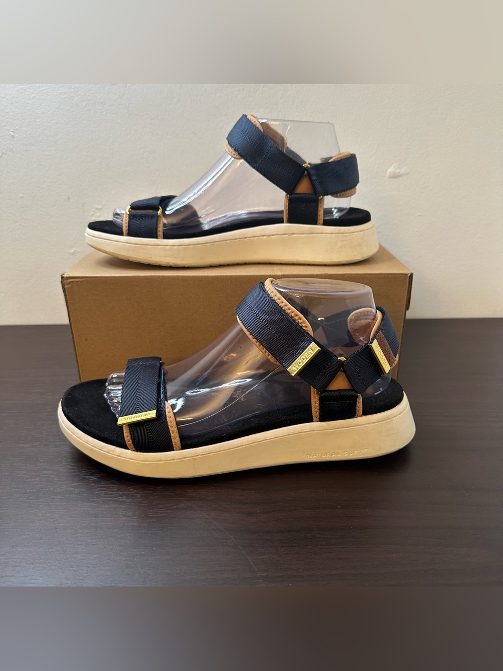 WODEN Line Natural Soft Navy Blue Strappy Sandals Hook & Loop Ortho Comfort, 7.5